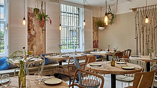 restaurant image