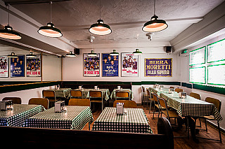 restaurant image