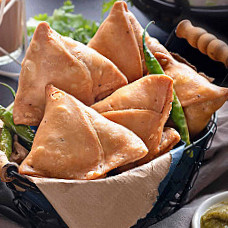 Mr.mirchilal Samosa