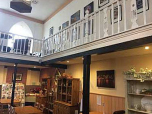 restaurant image