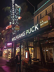 Wolfgang Puck Cafe