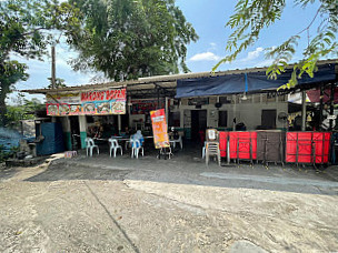 Warung Boyan (kubur Cina)