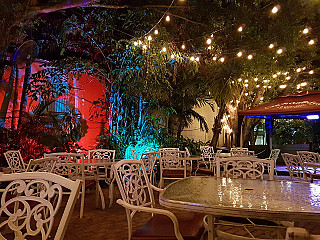 restaurant image
