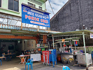 Mi Goreng Pokok Ceri