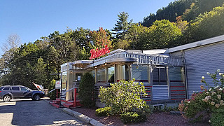 Plain Janes Diner