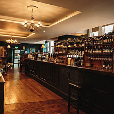 The Rivals Bar Restaurant