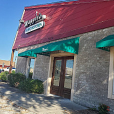 Maggie's Pizza 