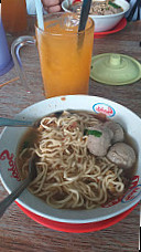 Mie Ayam Dan Bakso Amat