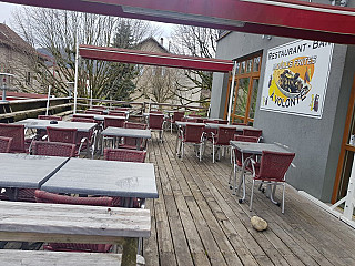 restaurant image