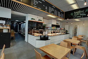 Bistro Station