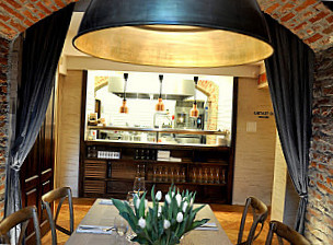 restaurant image