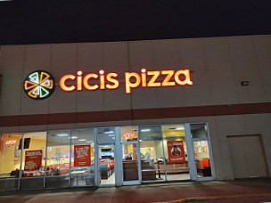 Cicis Pizza