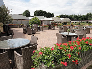 Waresley Park Garden Centre