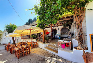 Taverna Kouloura