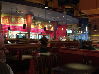 Red Robin Gourmet Burgers And Brews