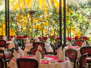 restaurant image