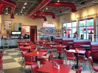 Freddy's Frozen Custard Steakburgers