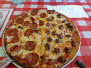 Vinny's Pizza