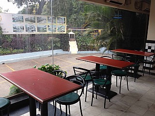 restaurant image