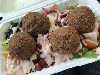 Bo's Falafel