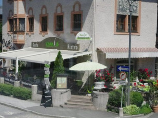 Kennidi Cafe Bistro