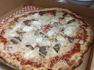 Dellanno's Italian Deli Pizza