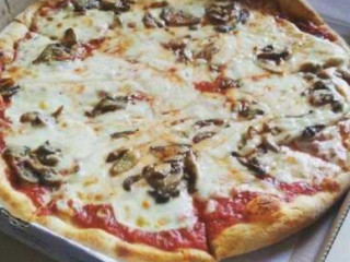 Villa Nova's Pizza