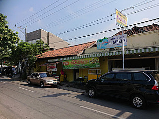 Nasi Uwet Haji Zarkasi