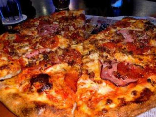 Up North Pizza Pub