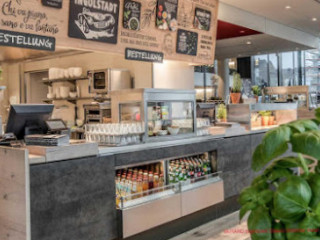 Vapiano Ingolstadt Erni Singerl Straße