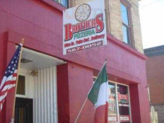 Brothers Pizzeria