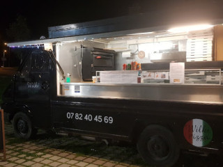 Wilki Camion Pizza Servas