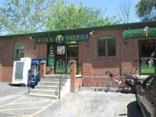 Fox's Pizza Den