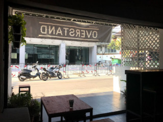 Overstand Coffee Shop Nimman