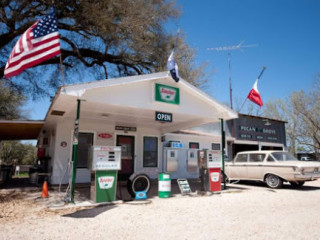 Pecan Grove Store