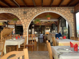 Kellari Taverna