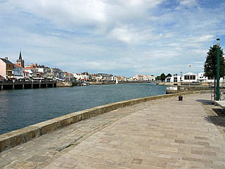 Le Bistrot Du Port