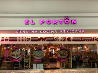 El Portón