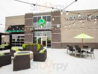 Wahlburgers