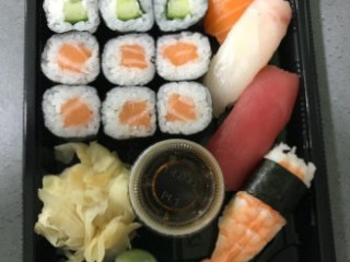 Tama Sushis