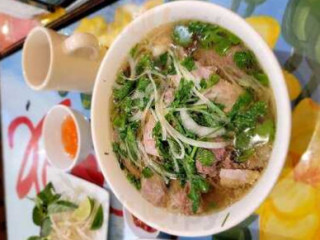 Pho Daily, Vietnamese