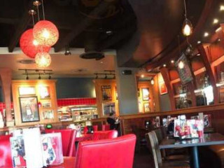 Red Robin Gourmet Burgers And Brews