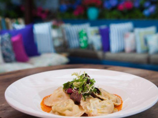 restaurant image