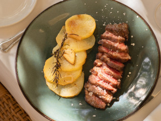 restaurant image