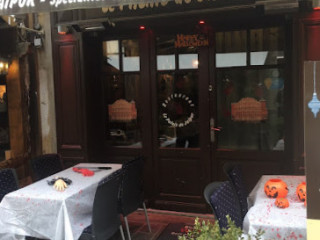 restaurant image