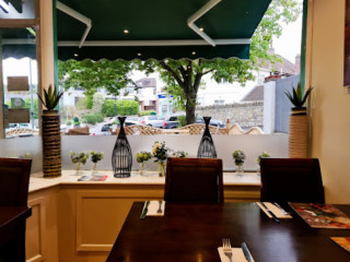 restaurant image