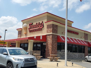 Freddy's Frozen Custard Steakburgers