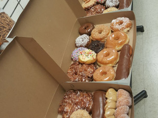 Woodlake Donuts