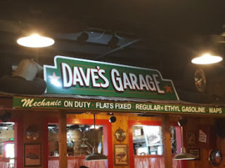 Famous Dave's -b-que