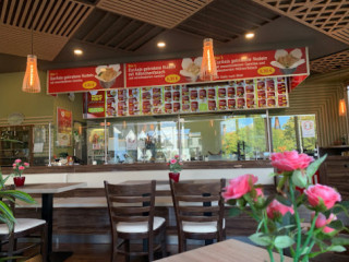 restaurant image